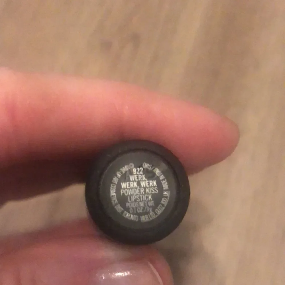 Mac POWDER KISS LIPSTICK New never used plus Ipsy bag  3 G / 0.1 US OZ